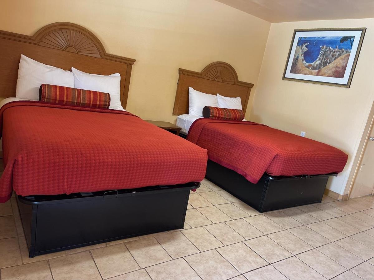 Budget Inn Refugio Esterno foto
